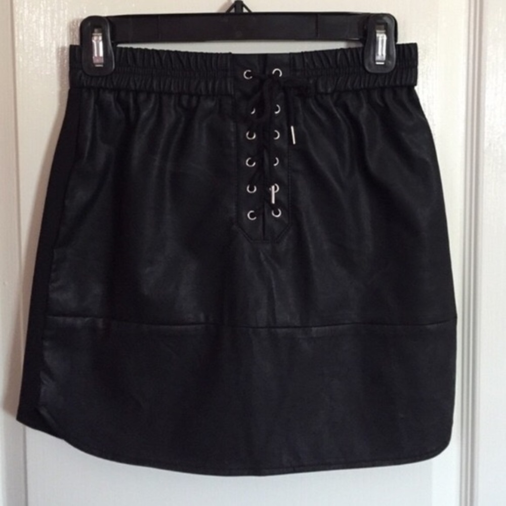 NWOT Zara Lace Up Faux Leather Mini Skirt